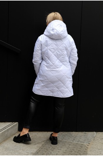 SALE! Kw-20 Pikowana kurtka w kolorze białym