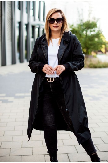 PAMELA -Długi płaszcz w kolorze czarnym