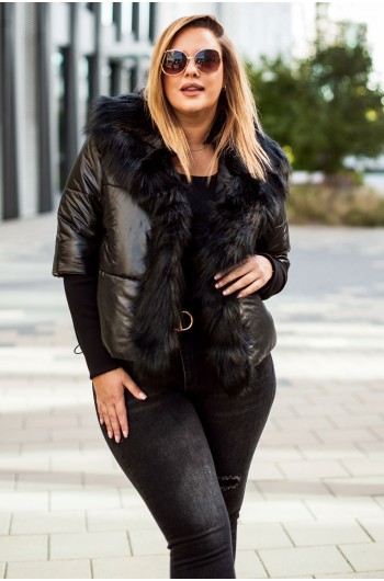 SALE! ZARMENIA - Czarna kurtka z pięknym futrem w kolorze czarnym