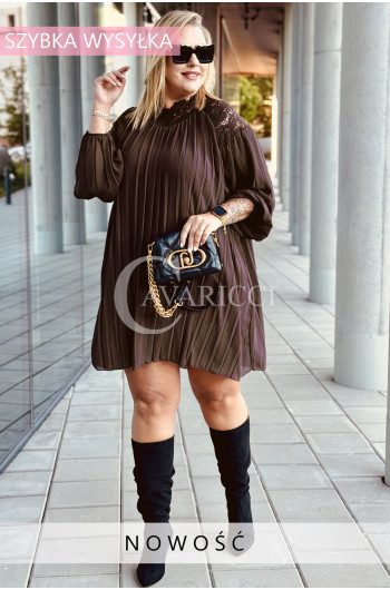 AREZZO - Premium plisowana sukienka z koronkową stójką w kolorze...