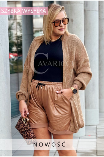 PELLE - Eleganckie spodenki z ekoskórki w kolorze karmelowym