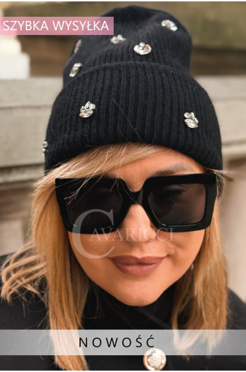 CZAPKA “NICOLE” – klasyka z nutą błysku, kolor czarny